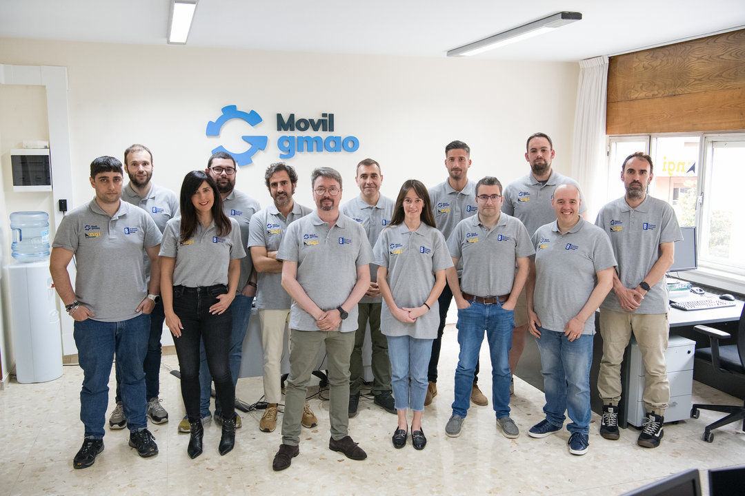 Parte del equipo de NGI en sus oficinas de Oviedo / Marta Martín.