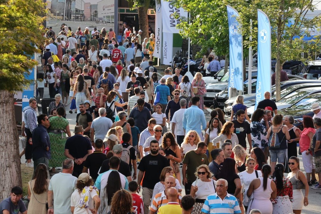 Visitantes de la 67 edición de la Feria Internacional De Muestras de Asturias por el recinto ferial Luis Adaro.