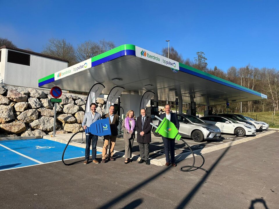 Iberdrola | bp pulse inaugura su primer hub de recarga ultrarrápida en Asturias / Cedida